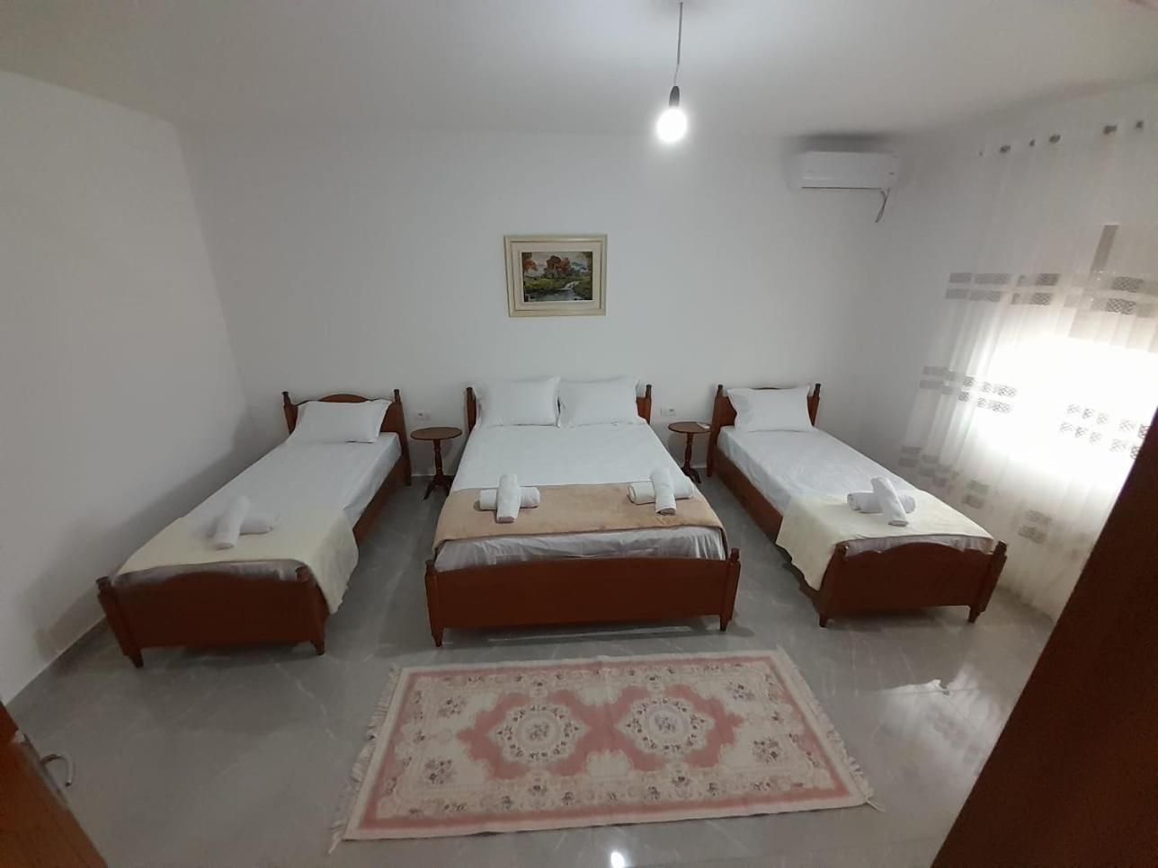 Villa Besart Berat Esterno foto
